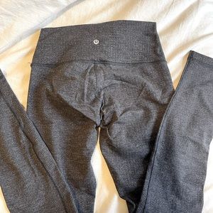 - Lululemon Knit Wunder Unders